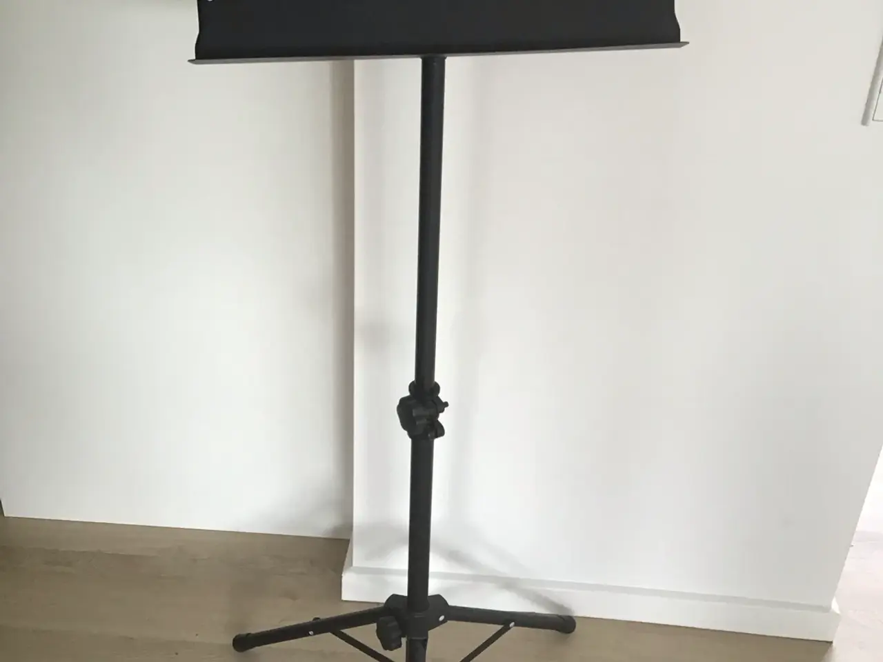 Billede 1 - Nodestativ justerbar sort
