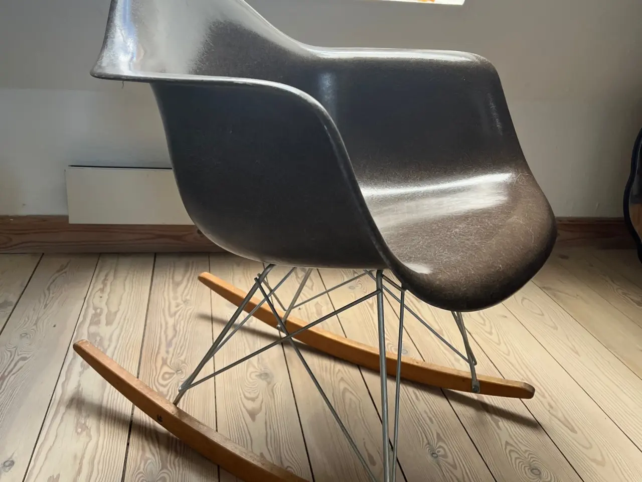 Billede 3 - Original Eames Gyngestol af glasfiber