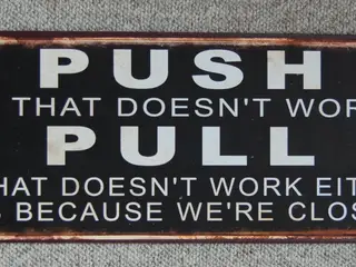 PUSH/PULL metalskilt (Open/Closed)
