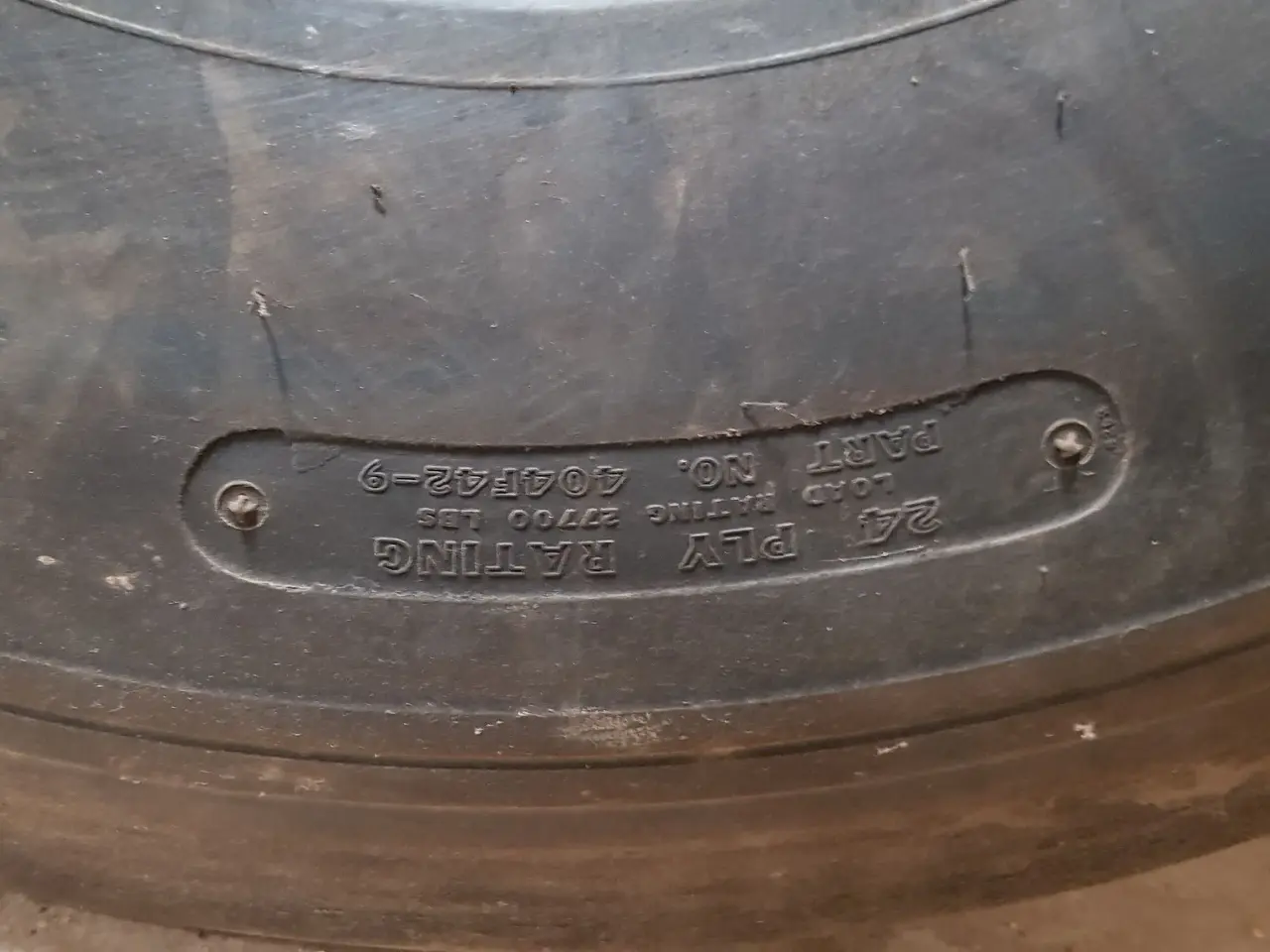 Billede 4 - 2 stk 13 Tons dæk Good Year 40x14 24PR