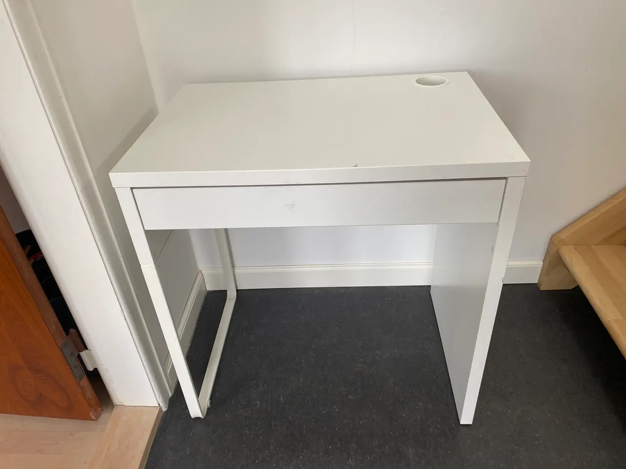 Billede 1 - Skrivebord til børn