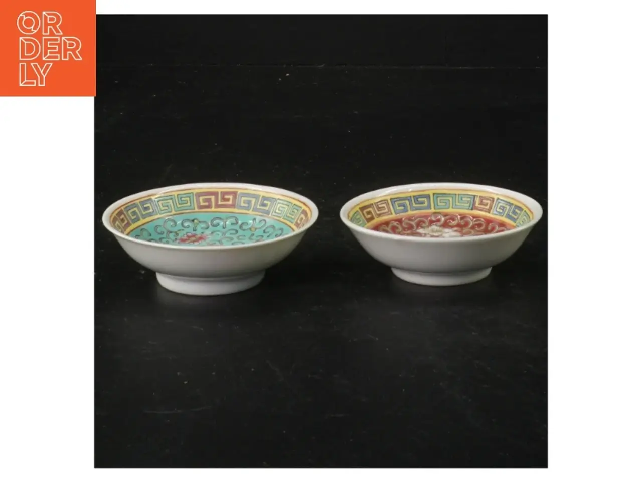 Billede 3 - Dekoreret porcelænstallerkener (str. Ø 8 cm)