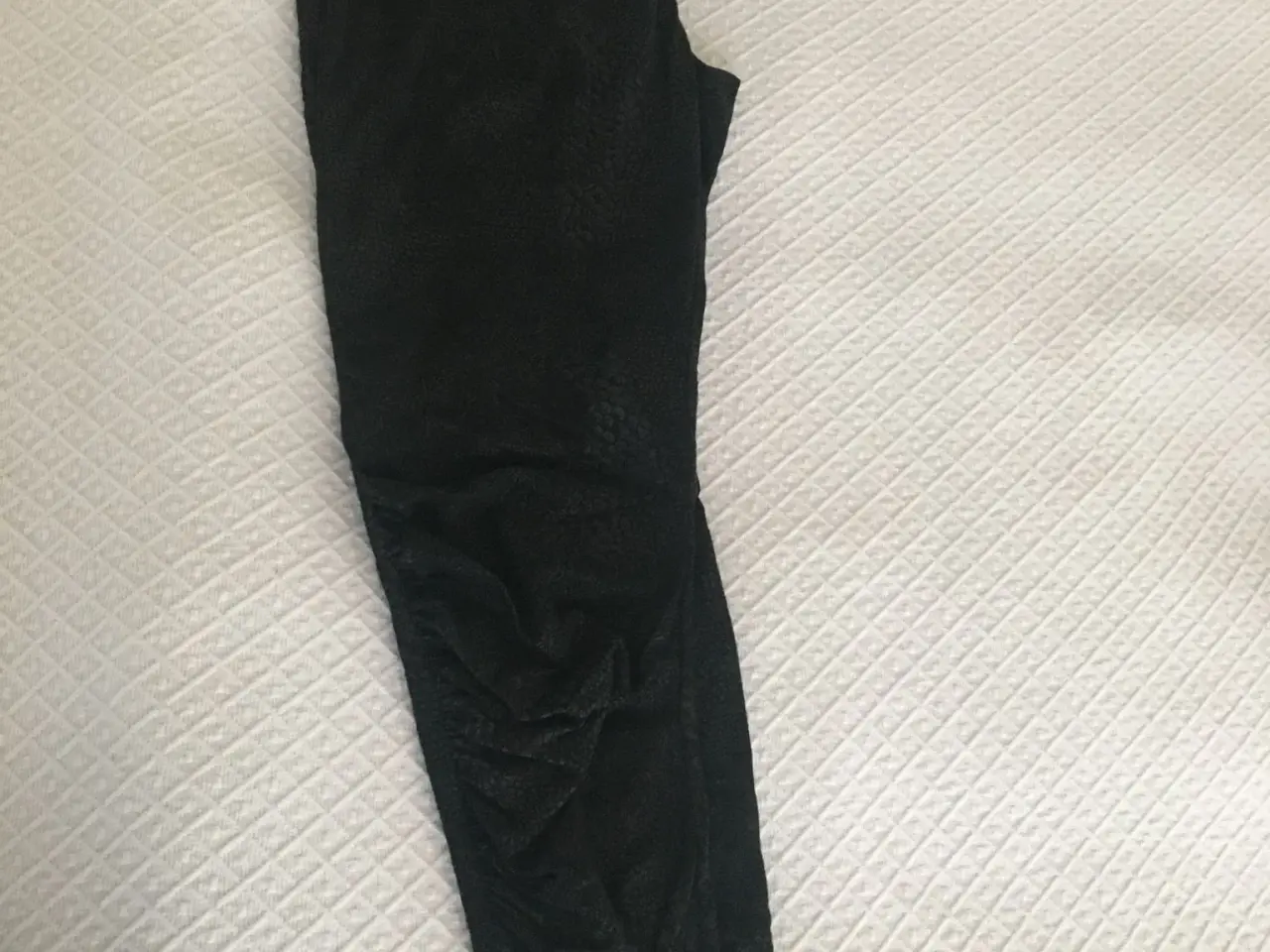 Billede 2 - Sweatpants str. L fra Ofelia