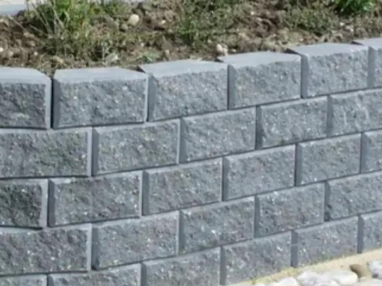 Billede 2 - Grå lock-block 15x30x17,5 + hjørnesten