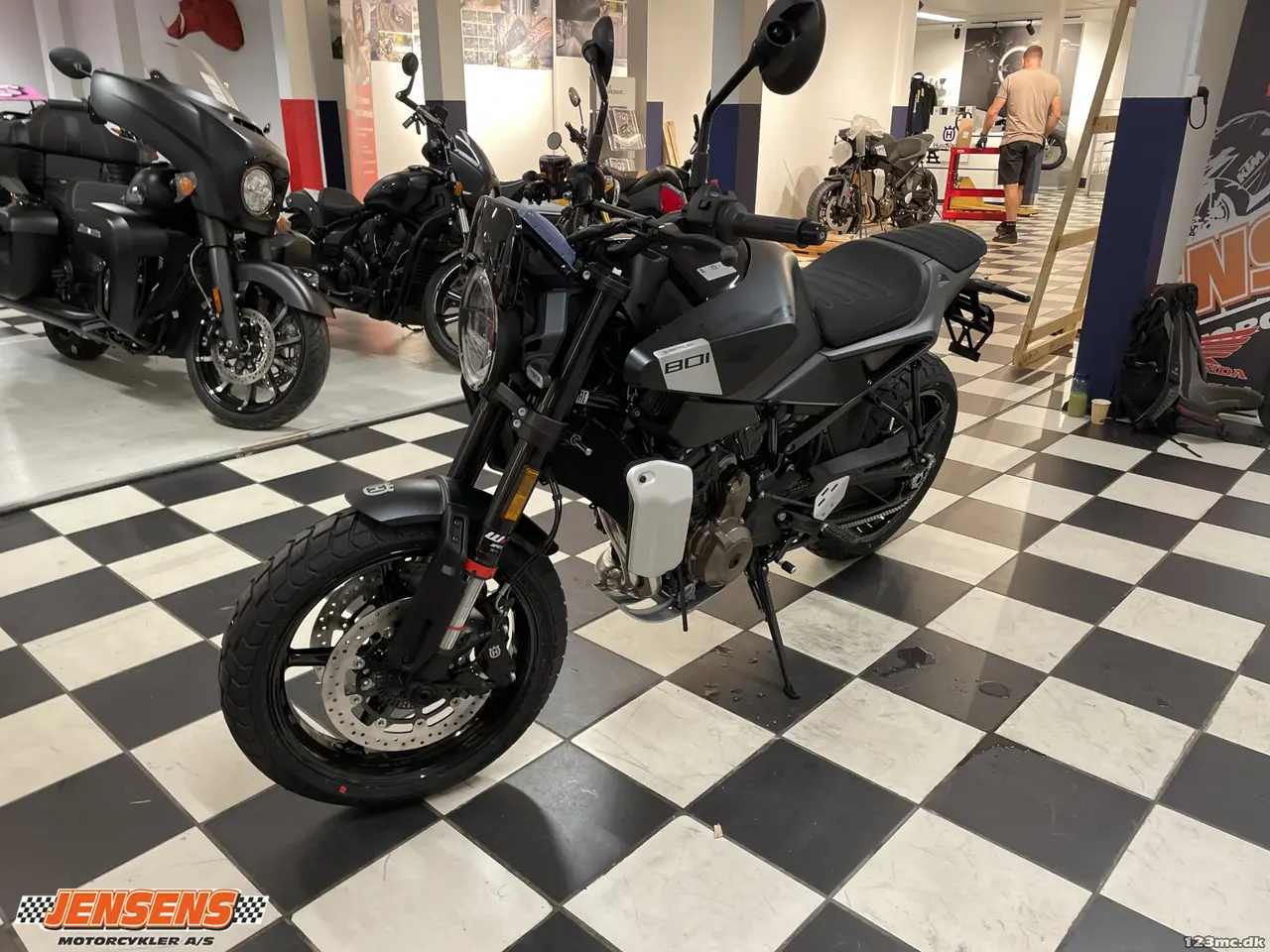 Billede 3 - Husqvarna Svartpilen 801