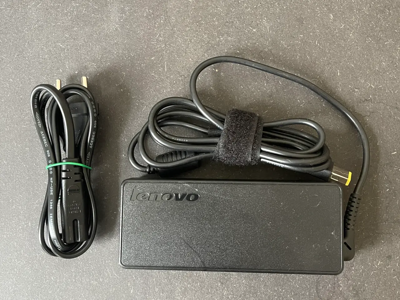 Billede 1 - Original Lenovo 90W strømforsyning (Slim Tip)