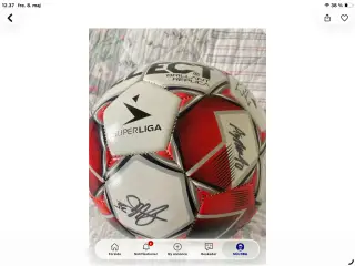 EFB kampbold med autografer (2017/2018)
