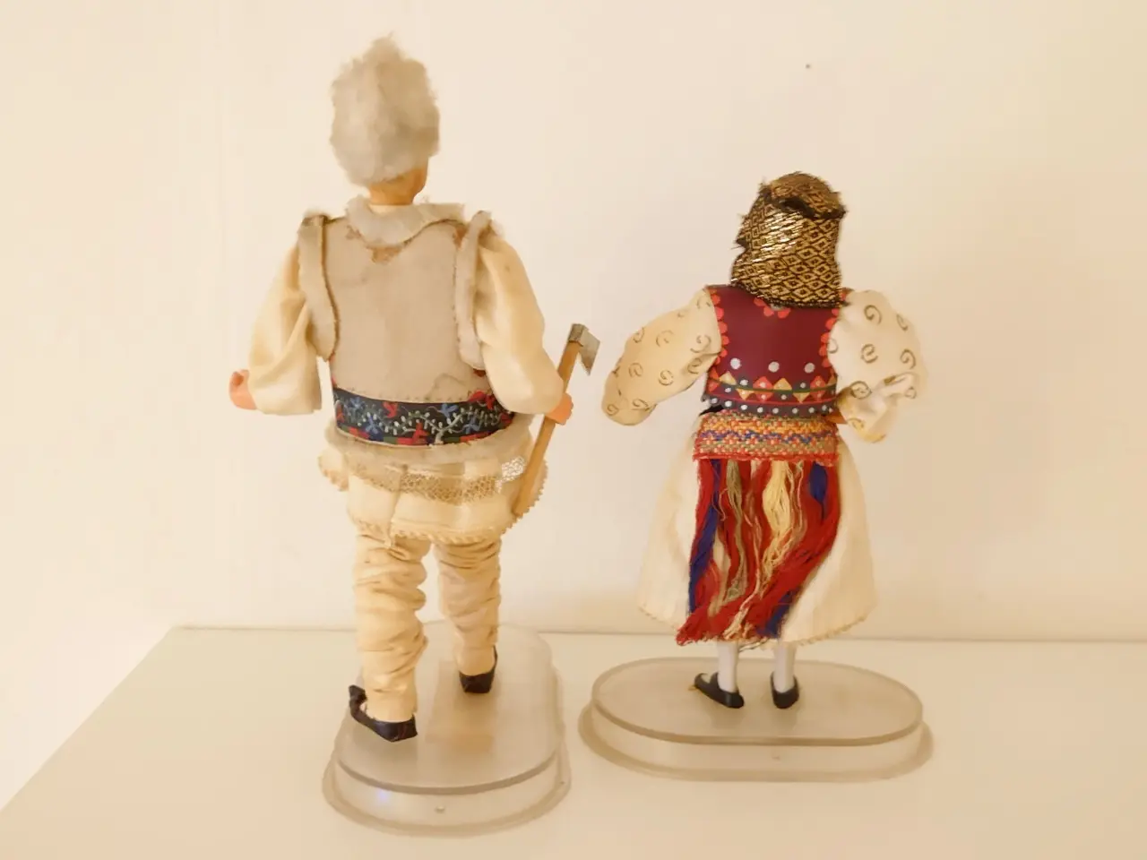 Billede 4 - 2 vintage figurer (Arta Chrisana) i egnsdragter.