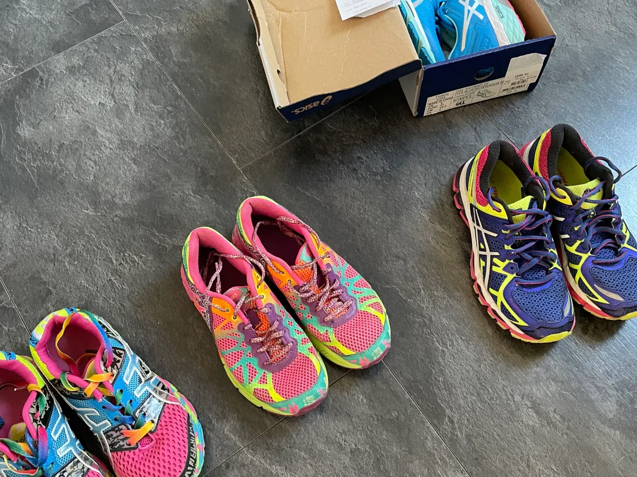 Billede 1 - Asics kayano og Noosa