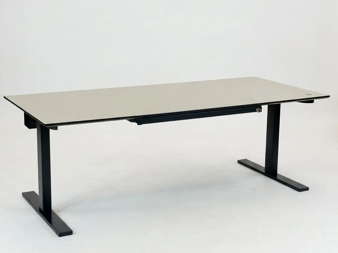 Billede 1 - Linak Hæve/sænkebord – Beige/Sort Stel 180x80 cm