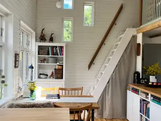 Lækkert, lyst og moderne kolonihavehus