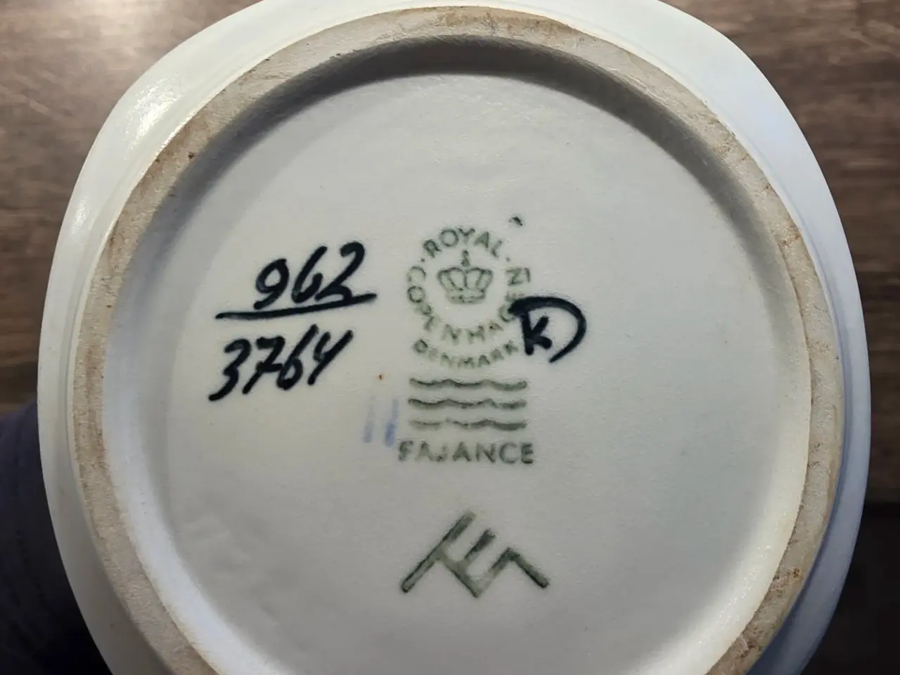 Billede 4 - Royal Copenhagen Fajance vase sælges