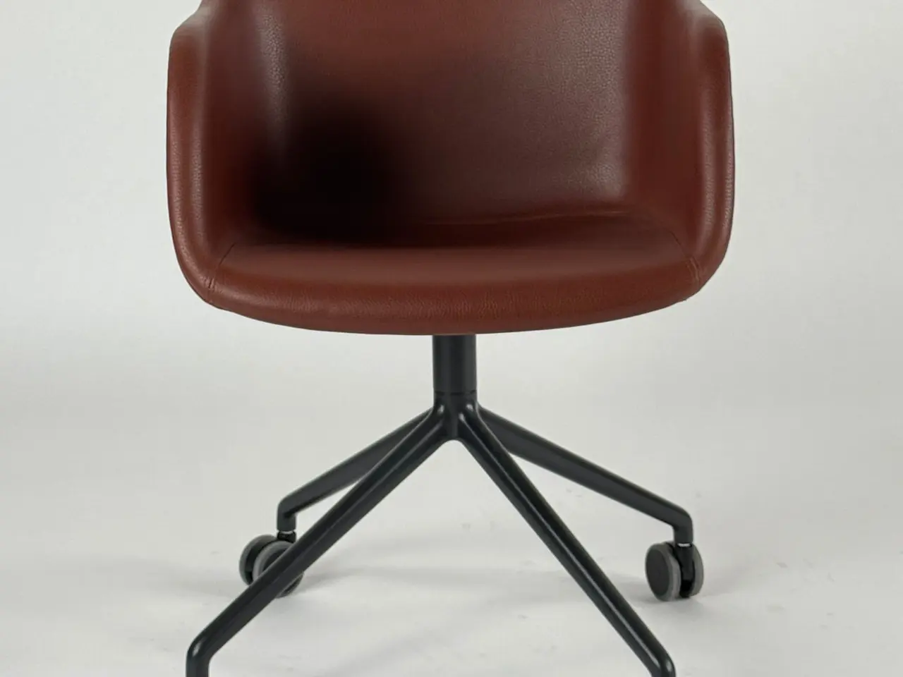 Billede 3 - Muuto Fiber Armchair Stol – Brun med Grå Stel Læder