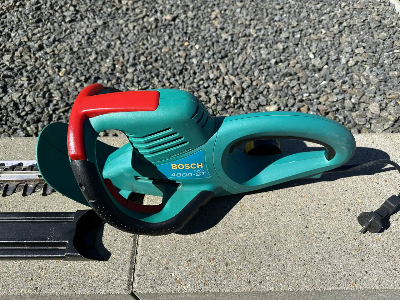 Billede 4 - Bosch AHS 4800-ST hækkeklipper. 