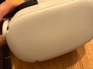 Meta Quest 2 VR  (256 GB)