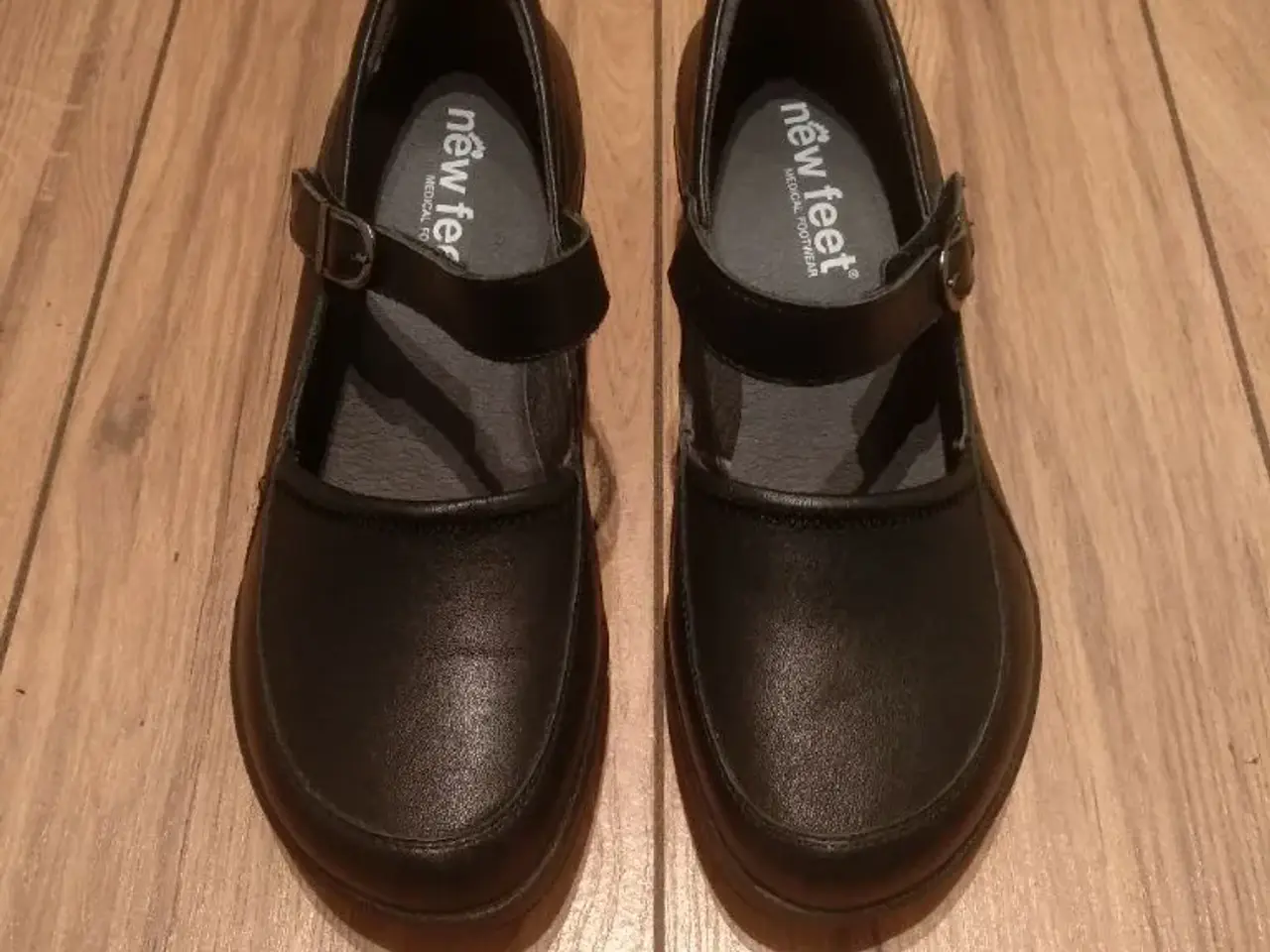 Billede 1 - Komfortsko, NEW FEET.
