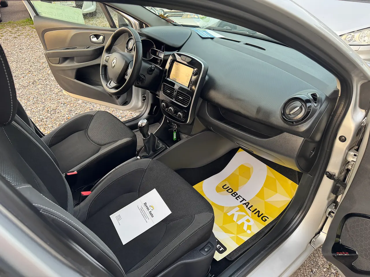 Billede 11 - Renault Clio Nysyn Kun kørt 162000 Pæn Velholdt