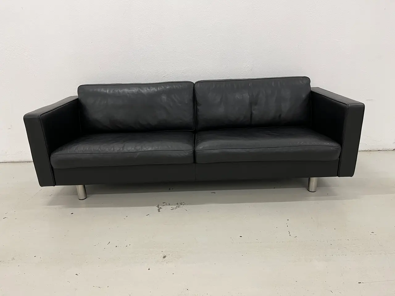 Billede 1 - Mogens Hansen MH321 3 Pers.Sofa i sort semianilin.