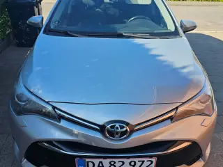 Toyota Avensis 2.0 D-4d Touring Sports