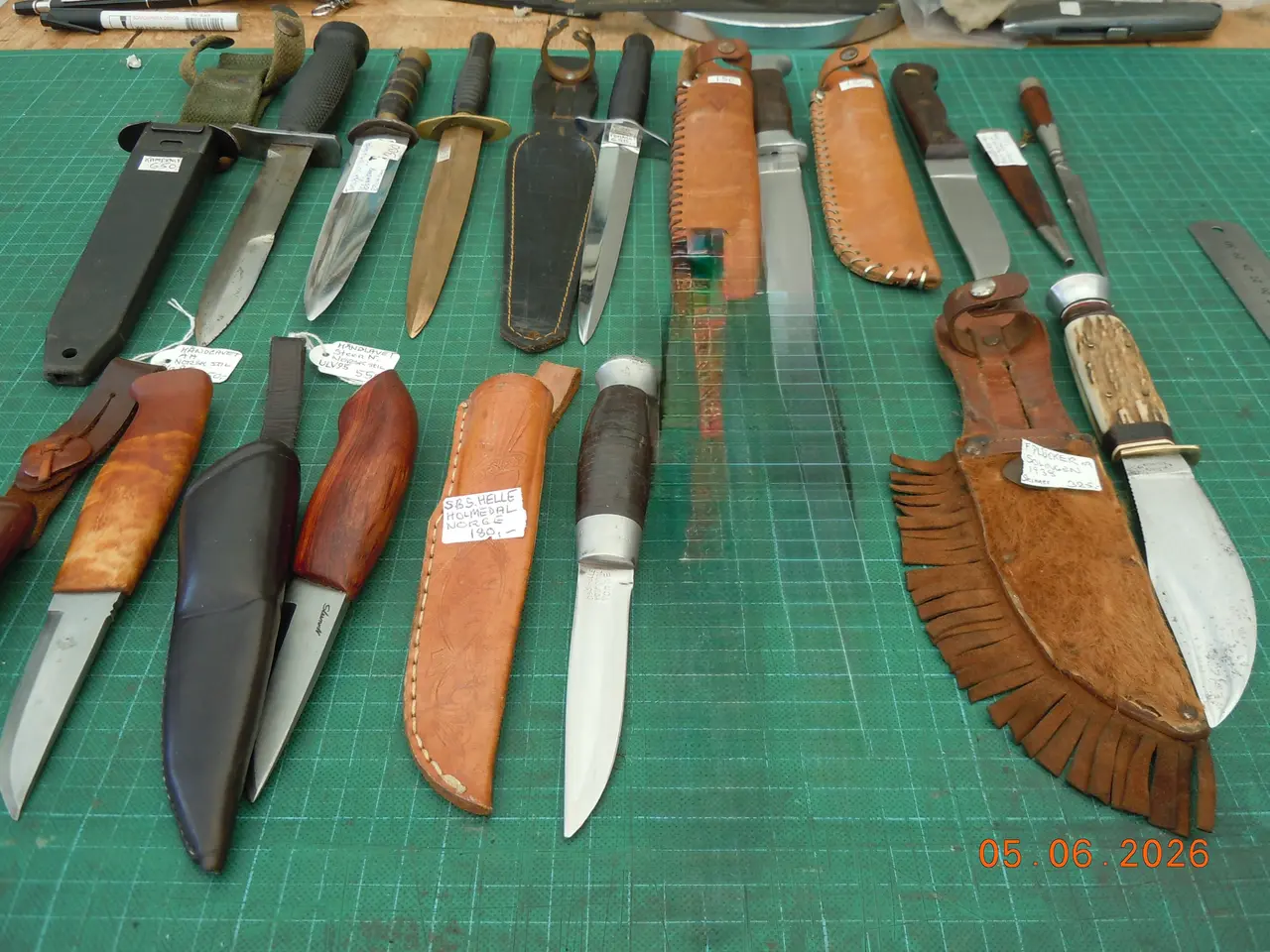 Billede 6 - Knive, dolke og daggerter.