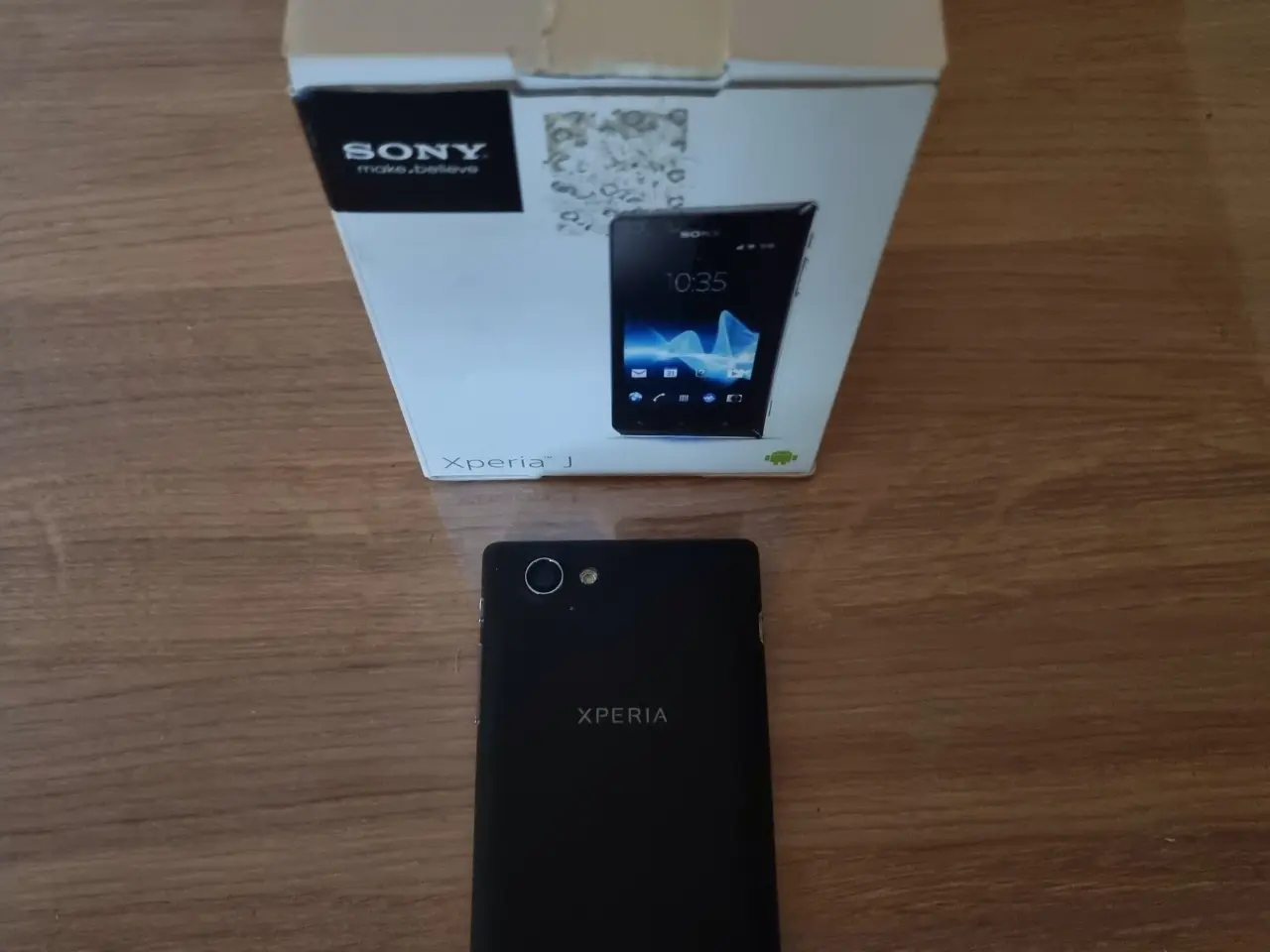Billede 2 - Sony Xperia J
