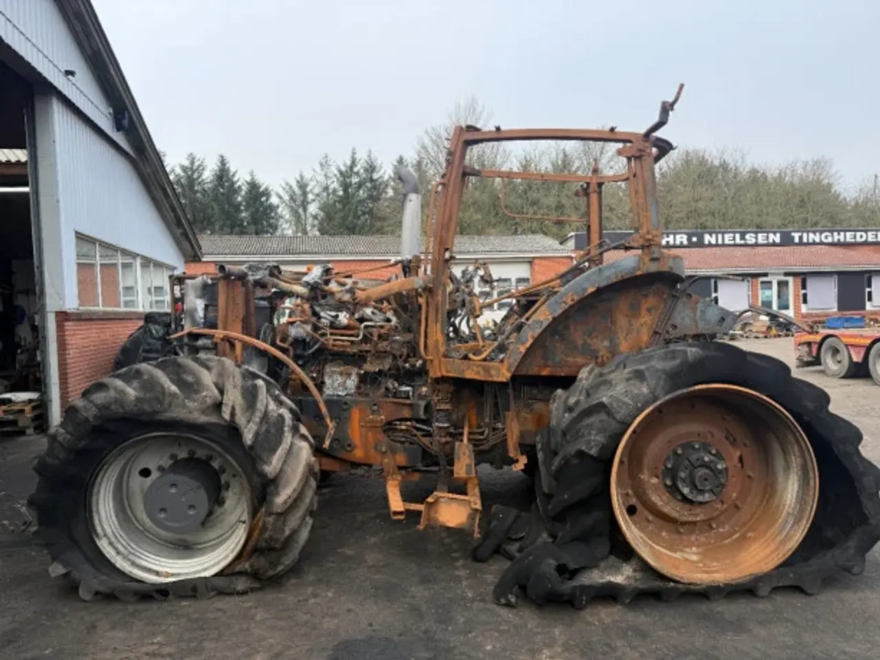 Billede 5 - Valtra S394 Sælges i dele/For parts