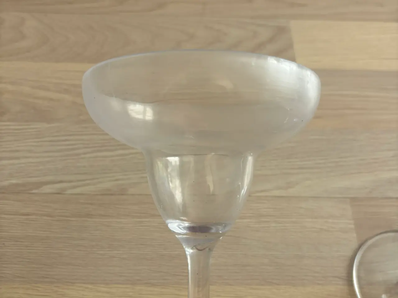 Billede 4 - margaritaglas på fod, klar plastik