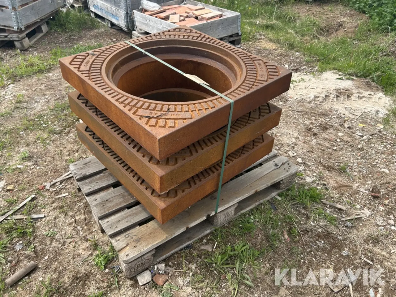 Billede 1 - Brøndkarm 3 styk