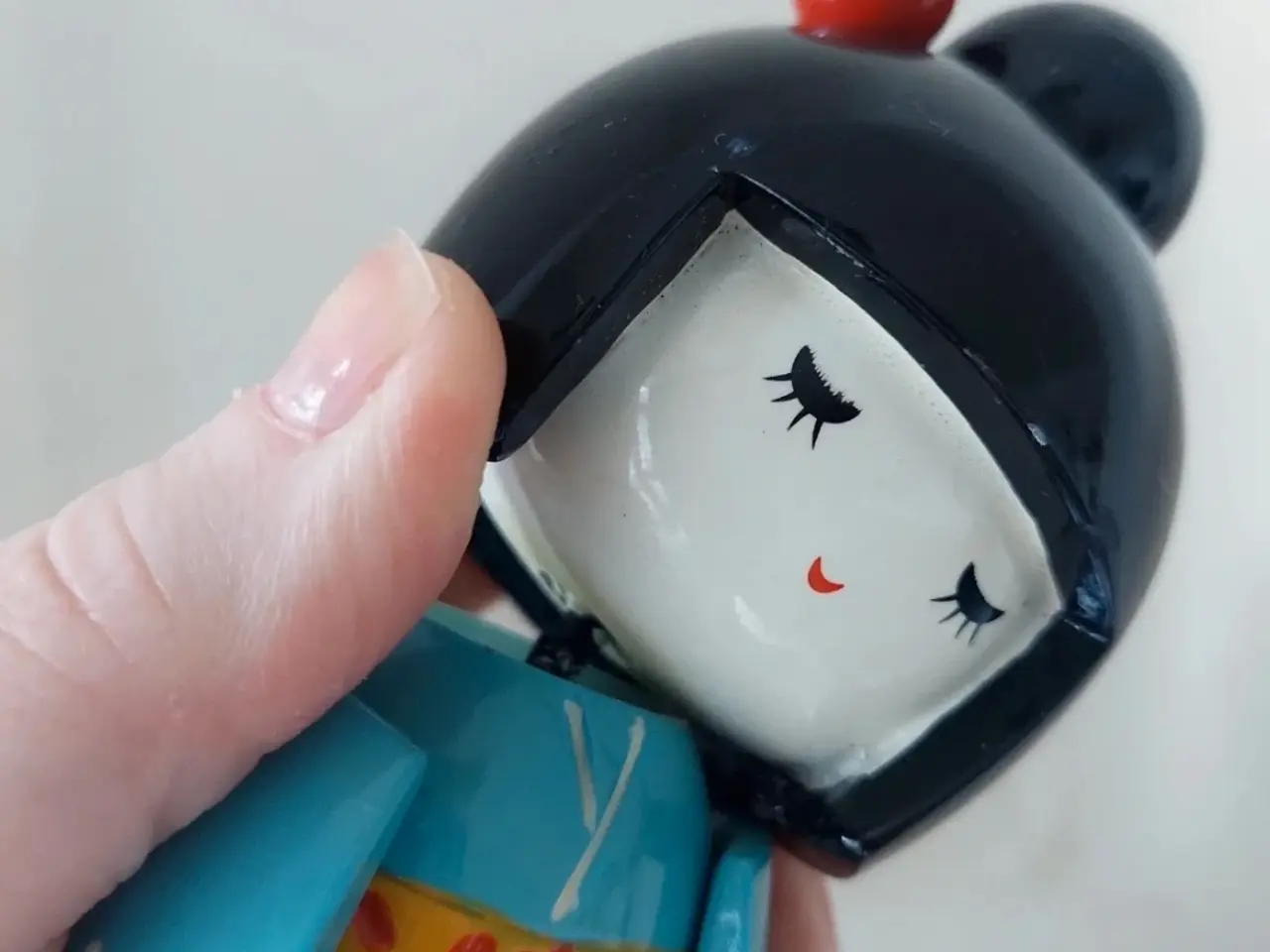 Billede 6 - Japansk Kokeshi trædukke m. bevægeligt hoved