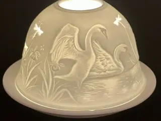 Fyrfadslysholder “Svanepar” af fin porcelæn