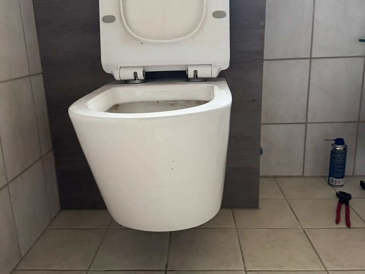 Billede 4 - Væghængt toilet med kumme