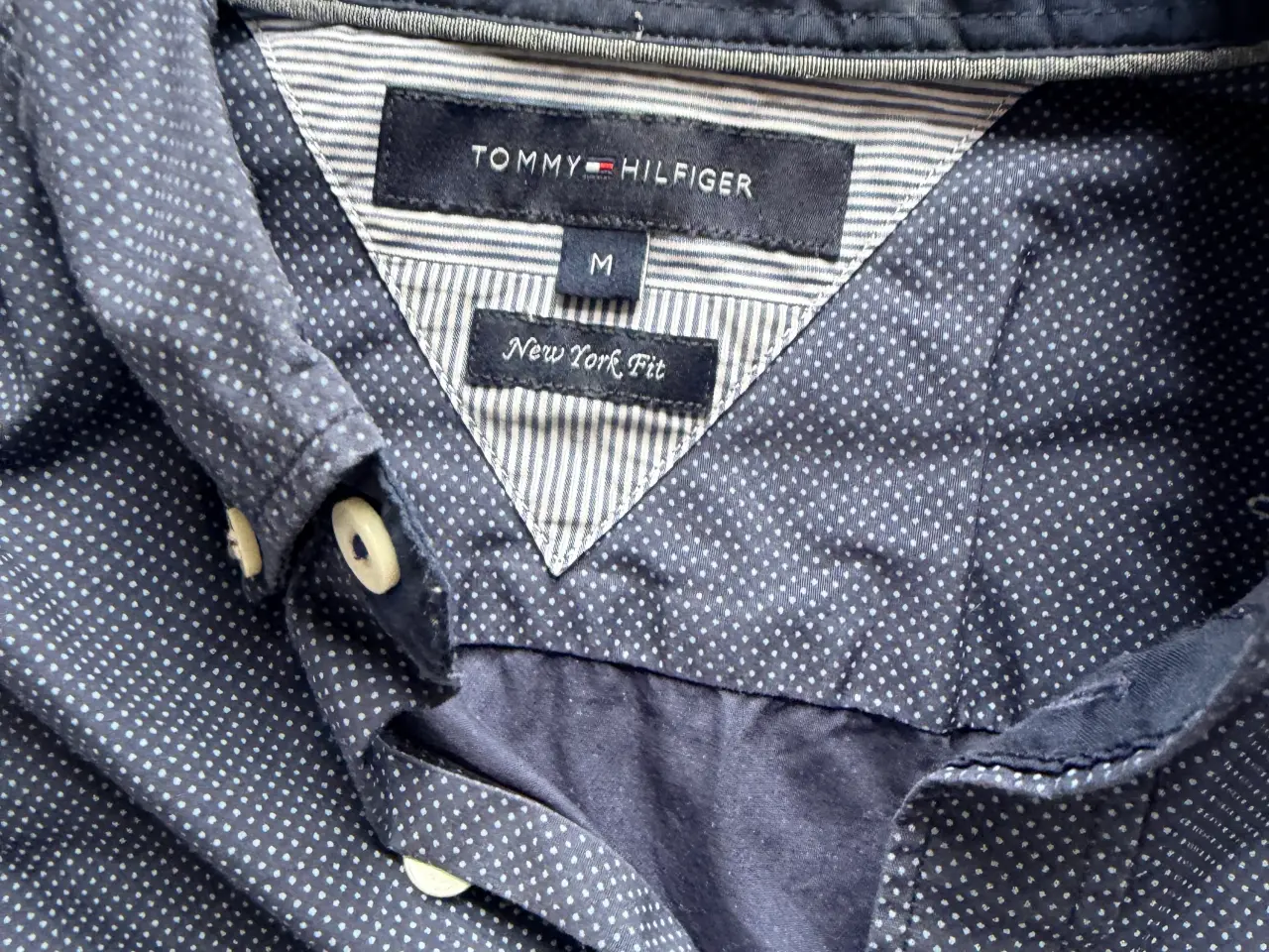 Billede 2 - Tommy Hilfiger Skjorte str. M