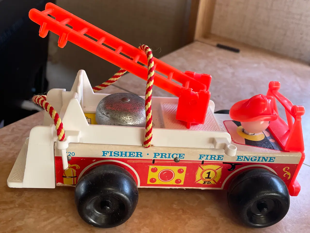 Billede 1 - Fischer Price retro brandbil
