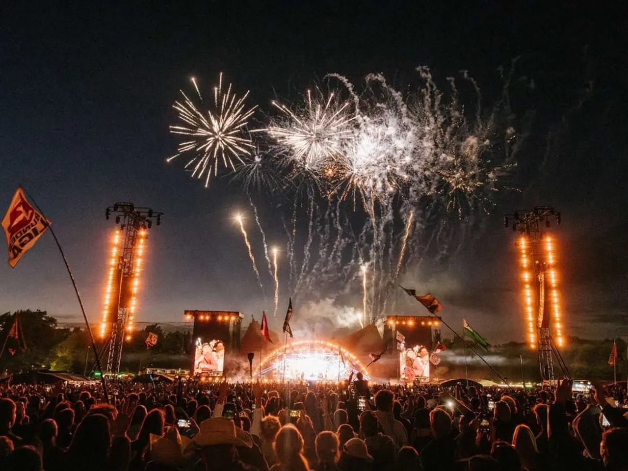 Billede 1 - SØGER 1-2 PARTOUT TIL ROSKILDE FESTIVAL 2026