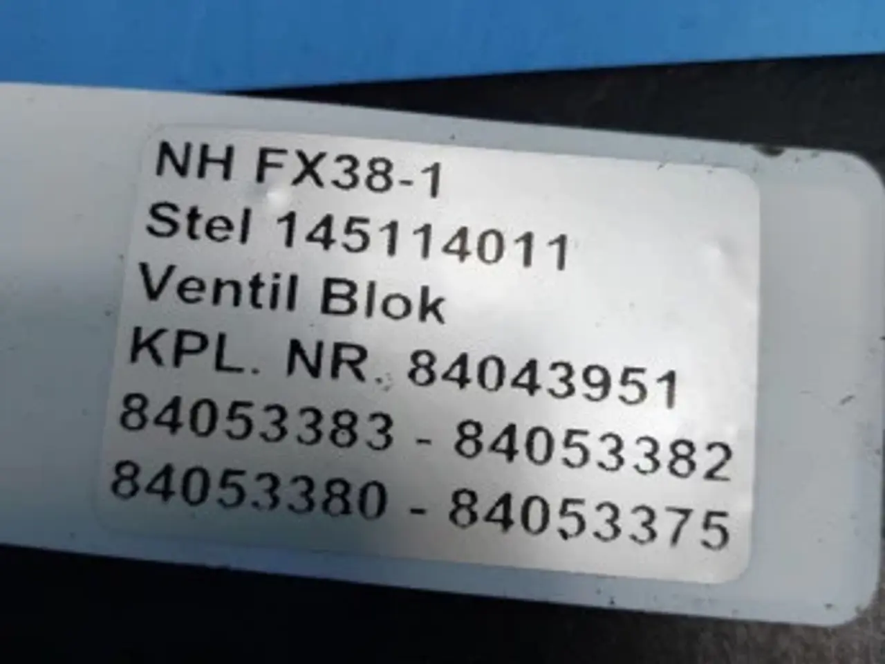 Billede 21 - New Holland FX38 Ventilblock 84043951
