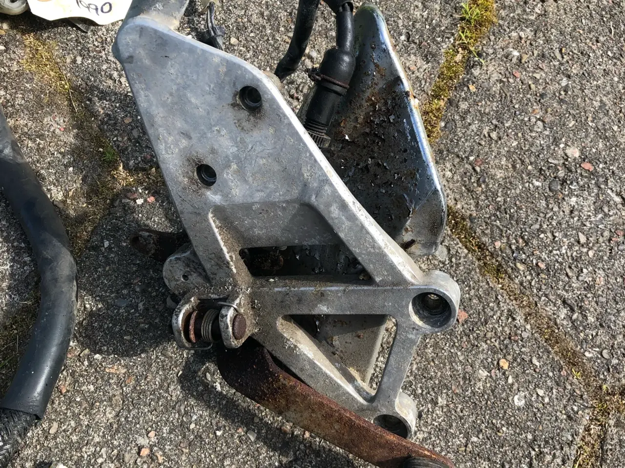 Billede 2 - Vfr750f 90 rc36  oprydnings pakke