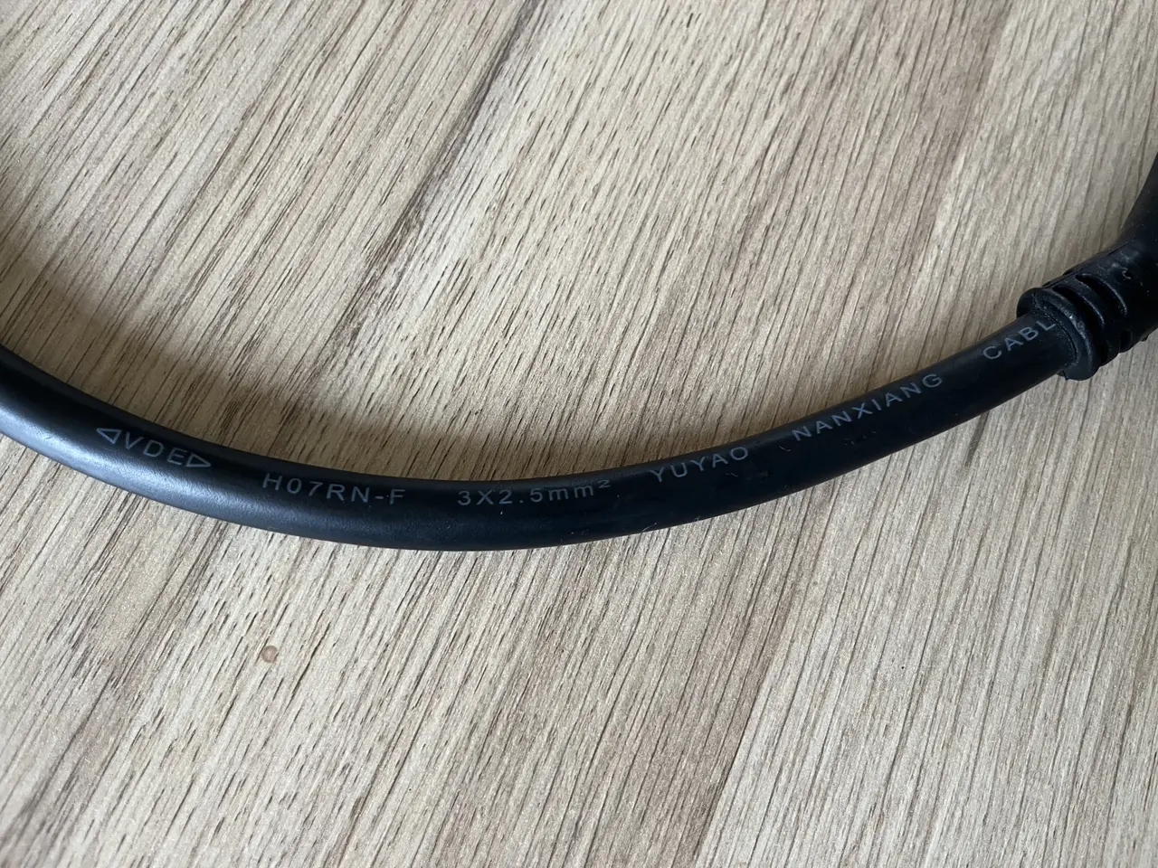 Billede 5 - Adapter kabel CEE til 220V
