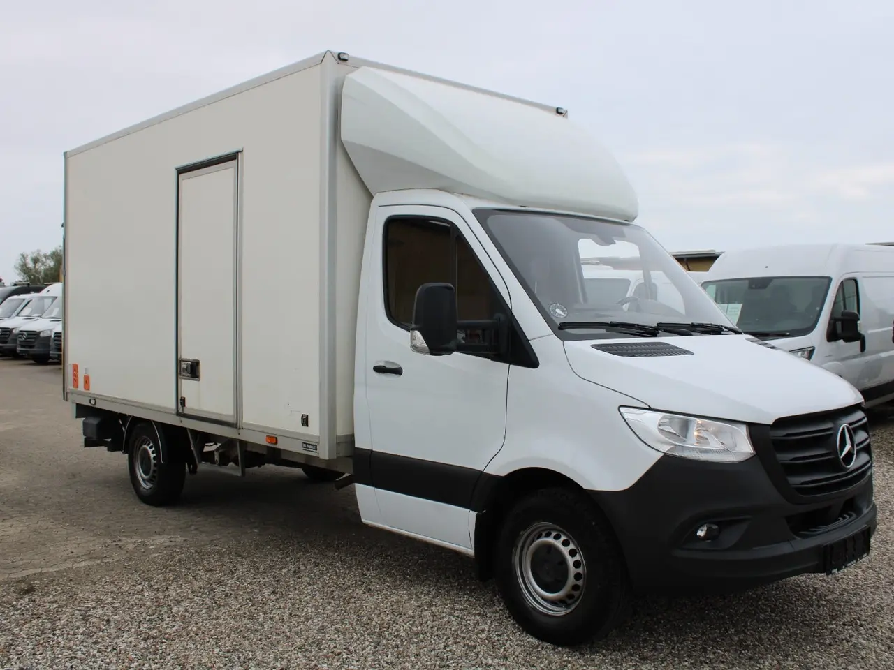 Billede 2 - Mercedes Sprinter 317 2,0 CDi A3 Alukasse m/lift aut. RWD