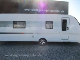 2023 - Adria Adora 613 HT Se lige her. Fantastisk pris netop nu. Nypris i dag kr. 276.980,-