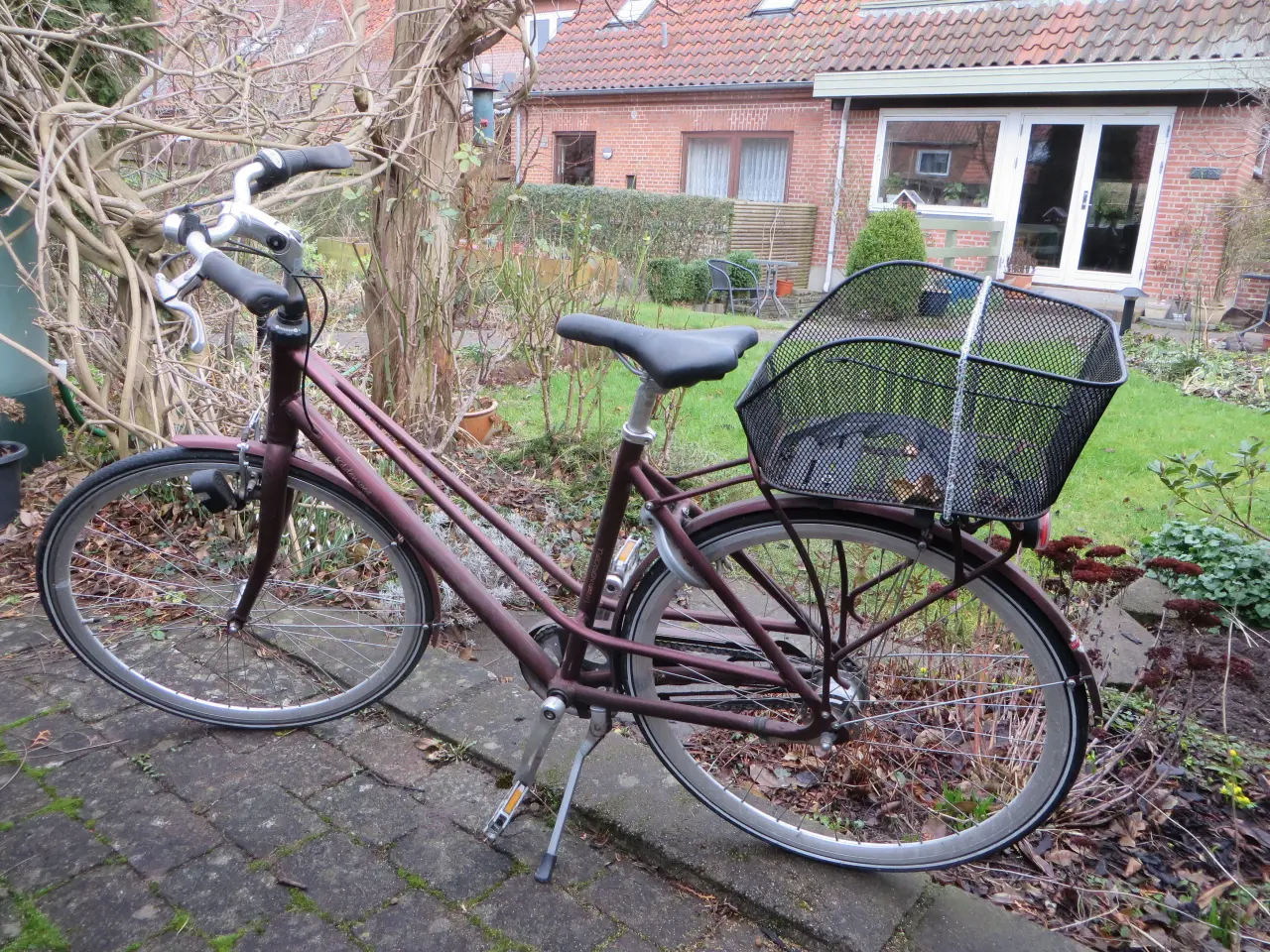 Billede 1 - Damecykel velholdt