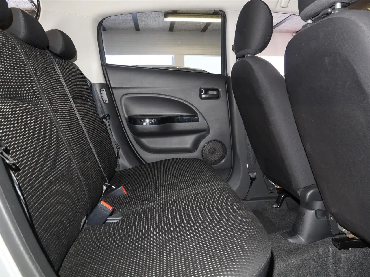 Billede 10 - Mitsubishi Space Star 1,2 Inbeat 80HK 5d