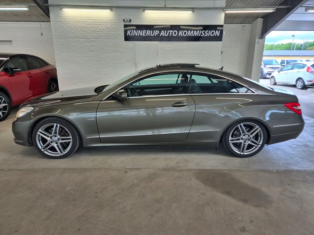 Billede 2 - Mercedes-Benz E350 3,5 CGI BlueEfficiency 292HK 2d Aut.