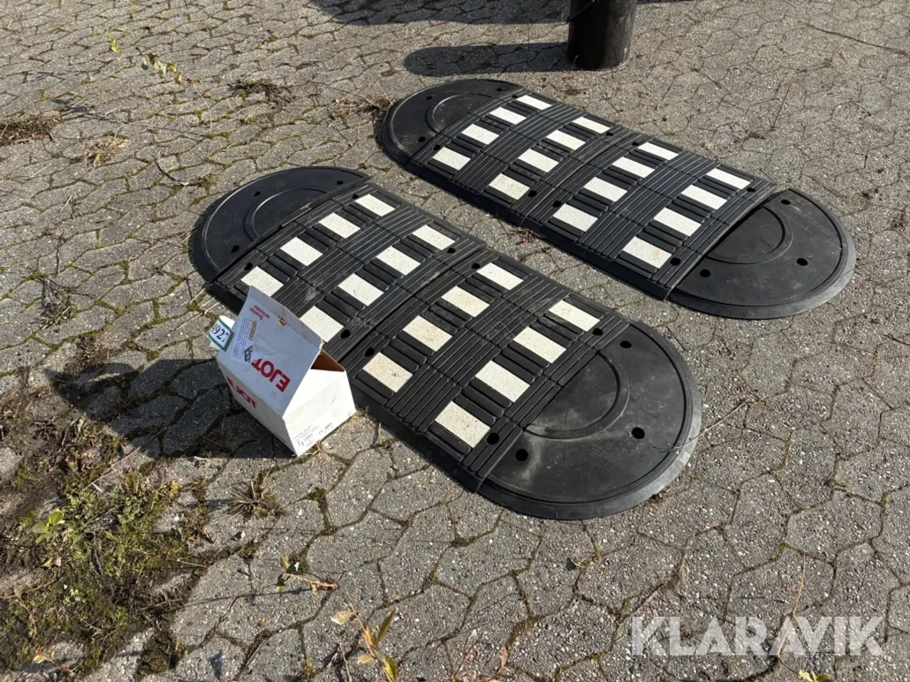 Billede 5 - Mobilt vejbump Ejot 2 Styk med monteringsskruer