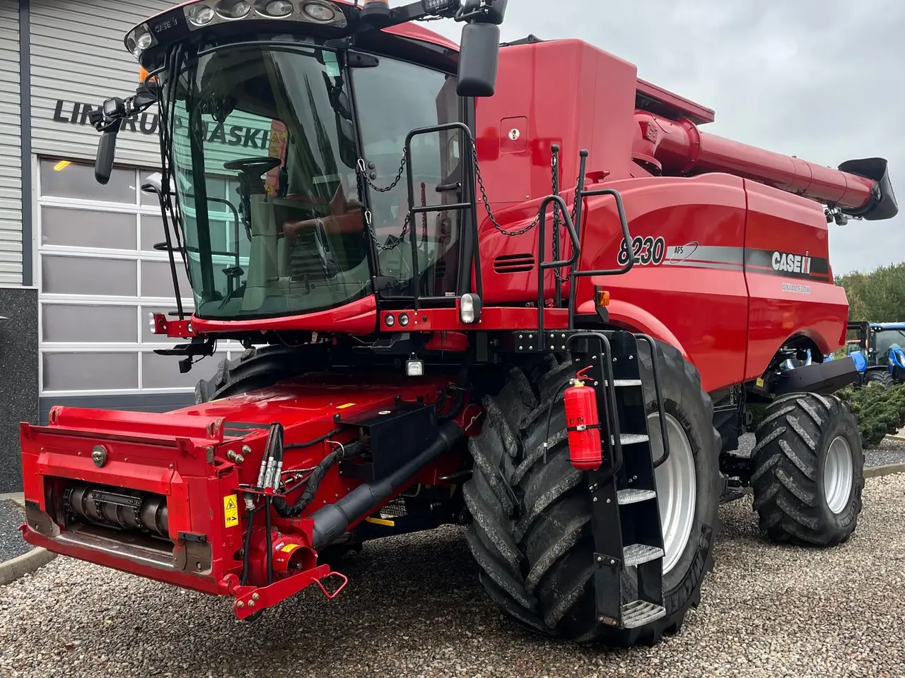 Billede 9 - Case IH Axial Flow 8230 Med 2 sideknive