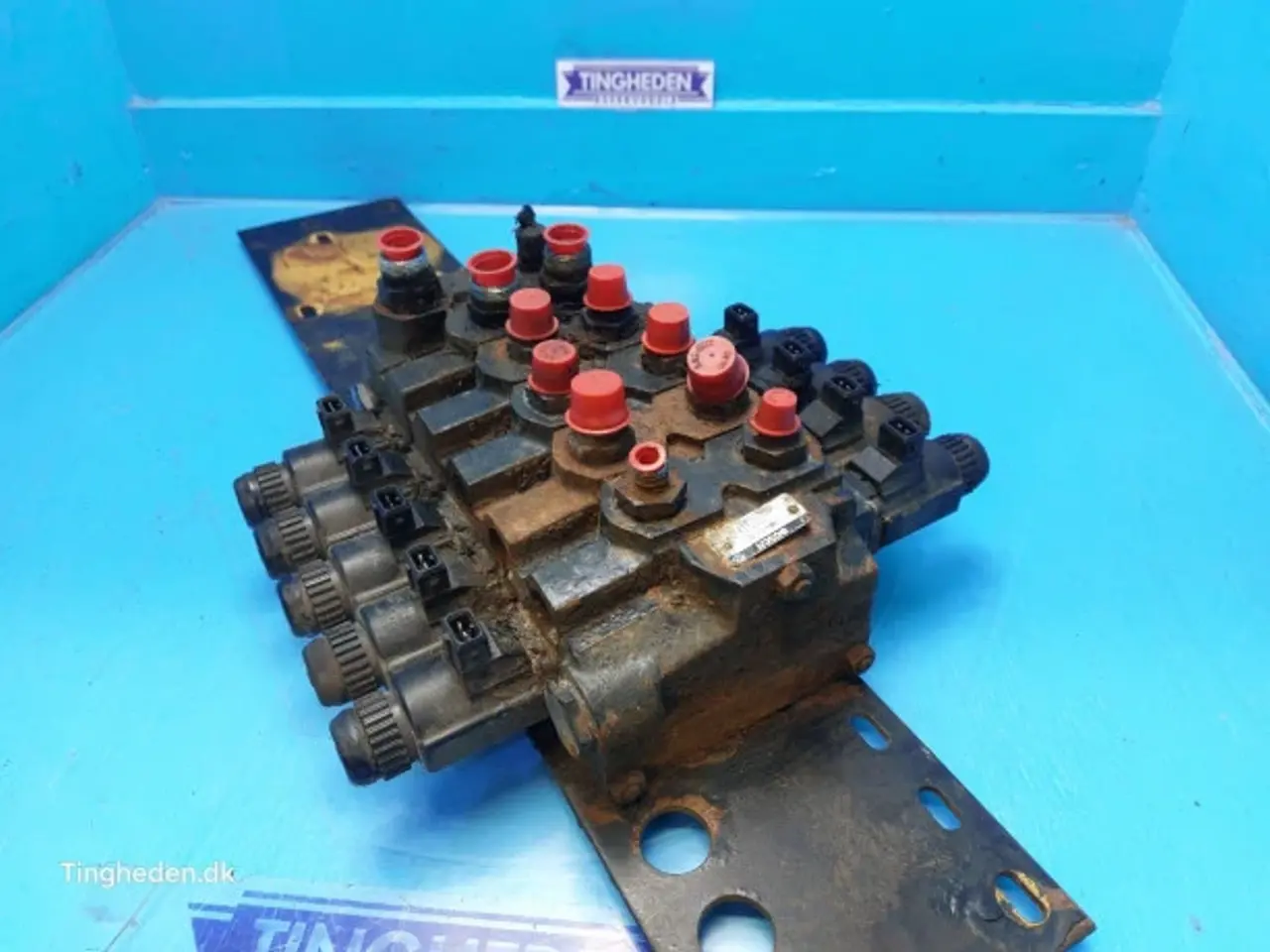 Billede 10 - New Holland FX38 Ventilblock 84043951