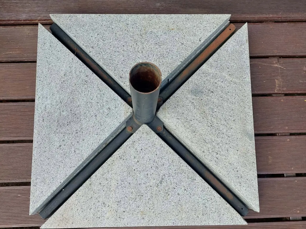 Billede 2 - Robust parasolfod i granit – 120 kg (75x75 cm) – B