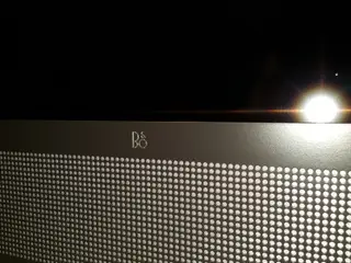 BeoPlay V1-40 Sort/Hvidt