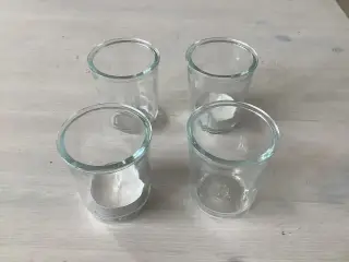 Små glas velegnet til fyrfadslys