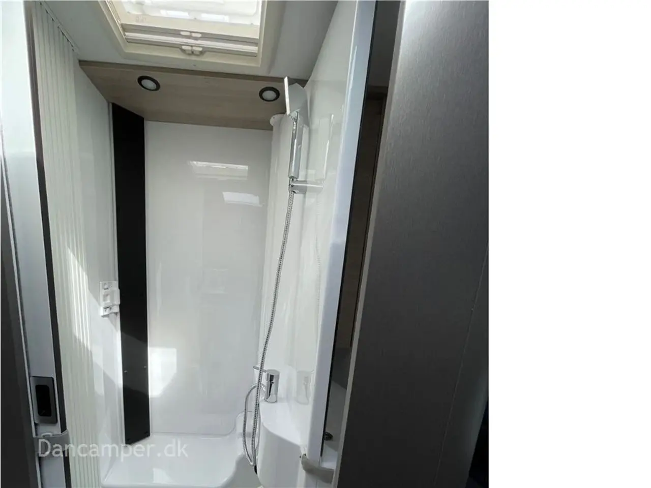 Billede 20 - 2024 - Chausson X650 Exclusive line   TILBUDSPRIS kr. 924.900,- SPAR kr. 25.000,- Stor Lounge og siddegruppe, sænkeseng, stor garage, Artic-, Connect-, Tilbehørs- og Safetypakke,