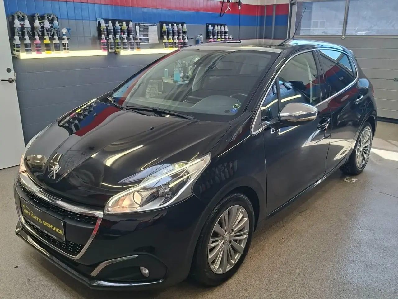Billede 1 - Peugeot 208 1,6 BlueHDi 100 Allure Sky